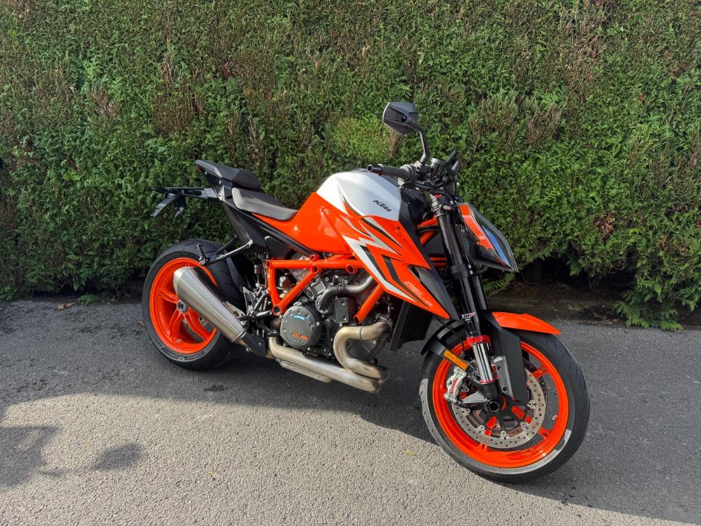 KTM - 1290 Super Duke, Entreprise, Plus de 35 kW, 2 cylindres, 1290 cm³