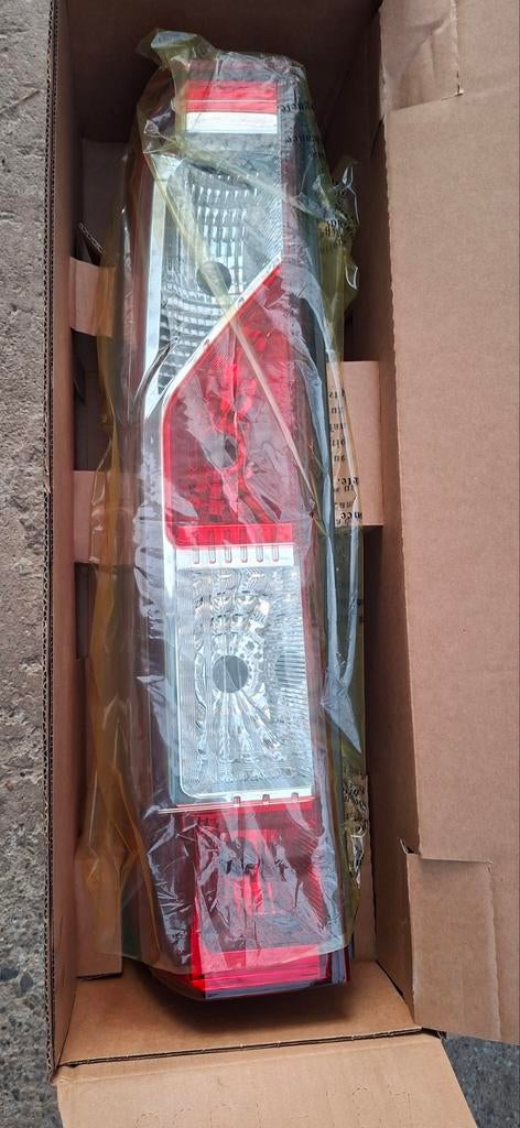 Feu arrière gauche Movano Master Nv400. 2010->, Autos : Pièces & Accessoires, Enlèvement ou Envoi