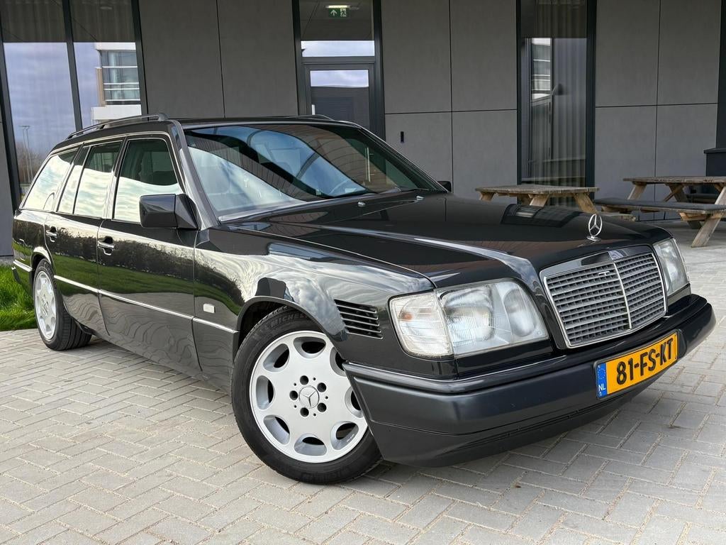 🇳🇱 Mercedes  E 250 td  s124 showroom staat!! ✅  W124, Auto's, Mercedes-Benz, Cruise Control, Particulier, Te koop, 5 cilinders