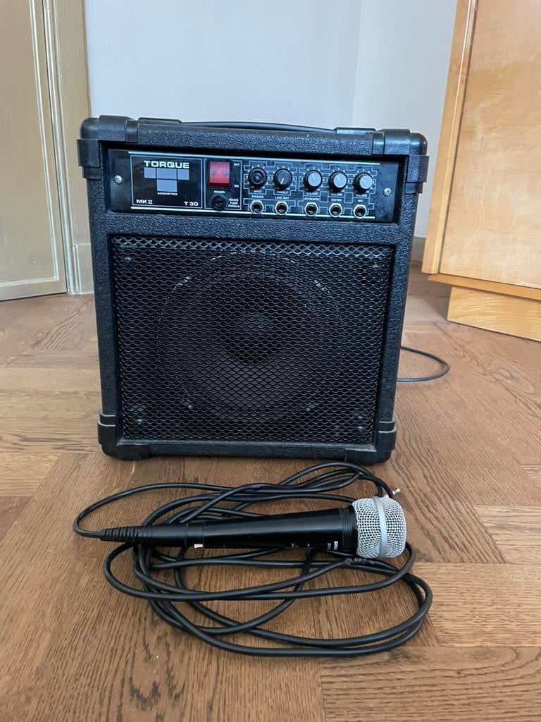 Box/gitaarversterker Torque MKII T30 + microfoon, Muziek en Instrumenten, Ophalen, Zo goed als nieuw