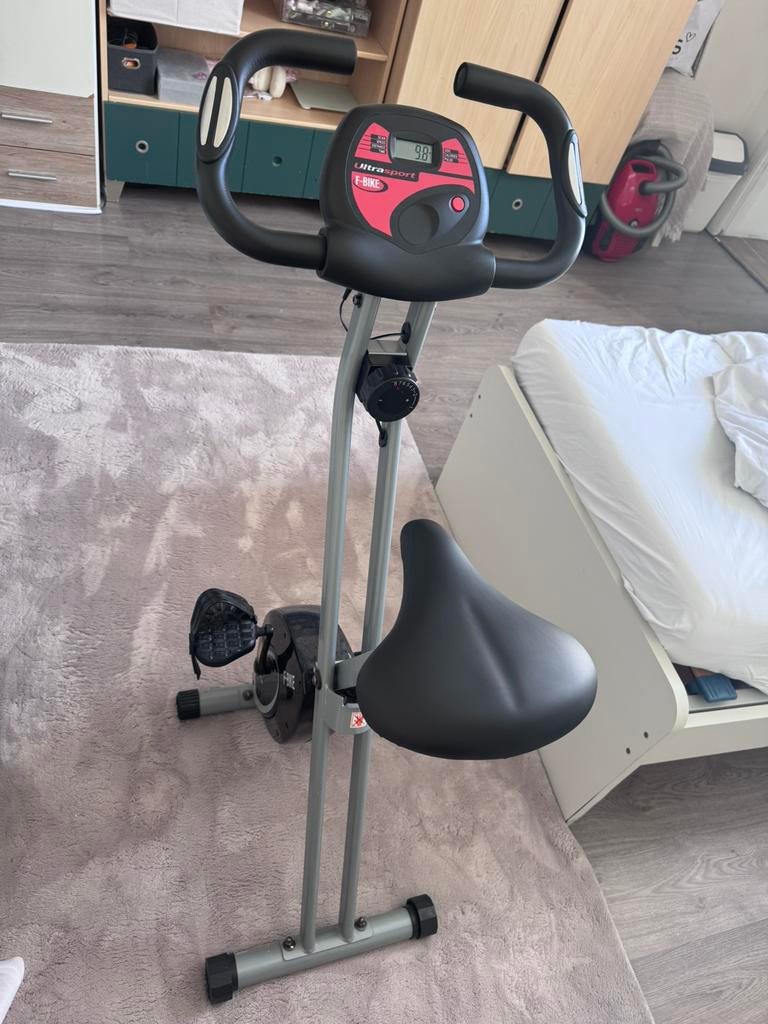 Ultrasport F-Bike – Hometrainer in zeer goede staat, Ophalen, Zo goed als nieuw, Hometrainer