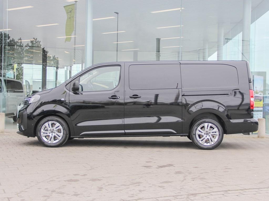 Opel Vivaro DC XL 150PK AT8|CAMERA|NIEUW|TREKHAAK|, Auto's, Opel, Automaat, Monovolume, Vivaro, Zwart