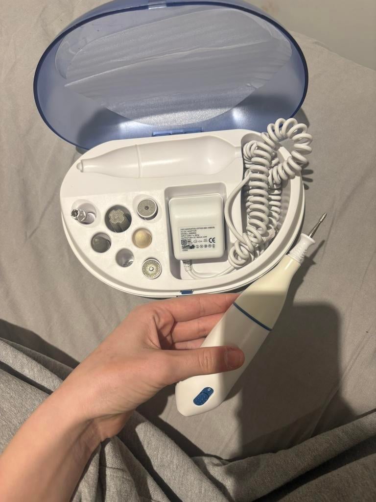 Nagelmachine, Verzenden, Wit, Zo goed als nieuw, Accessoires