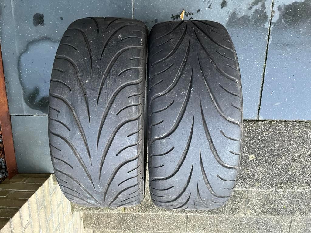 Différents pneus pour le drift