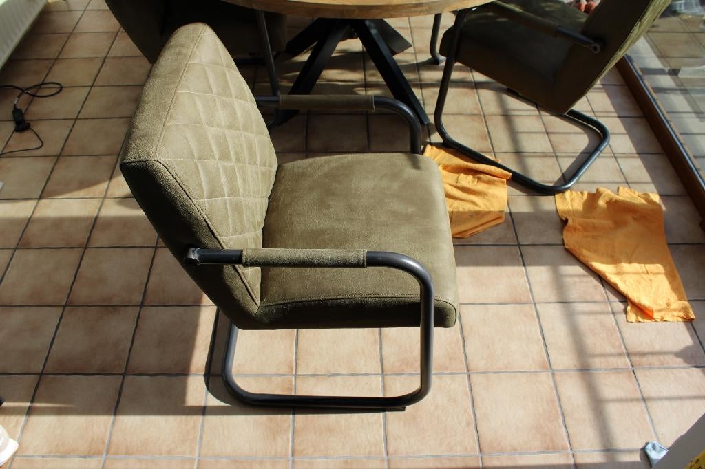 chaise 5 pcs et table diam : 1m50 , nouveau !, Maison & Meubles, Neuf, Autres couleurs, Industiel, Enlèvement