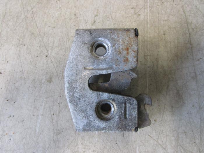 Serrure portière mécanique 4portes arrière gauche d'un Vo, -, 3 mois de garantie, -, -