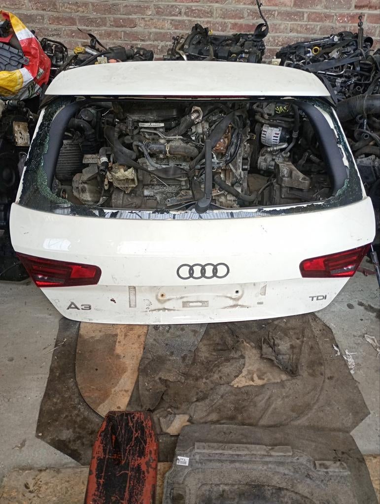 Audi A3 hatchback kofferbak, Auto-onderdelen, Ophalen, Audi
