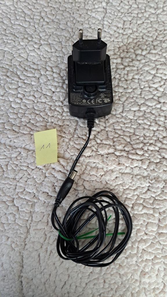 Switching Adaptateur Model ADS-18D-12N 12018G  (11)&, Audio, Tv en Foto, Opladers, Ophalen of Verzenden