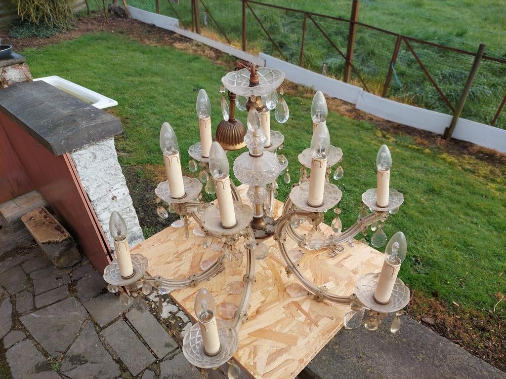 ancien lustre en christal,fonctionne, à rafraîchir, Ophalen