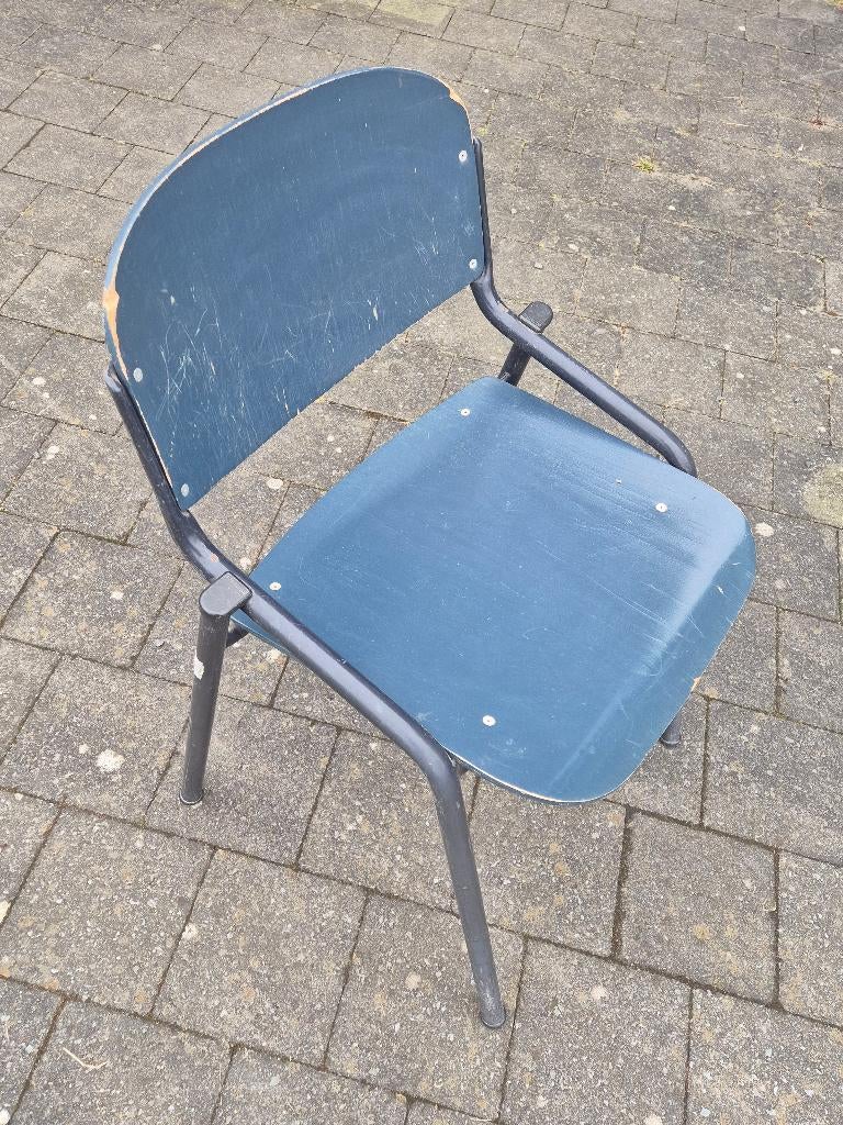 23 eromes stoelen, Ophalen