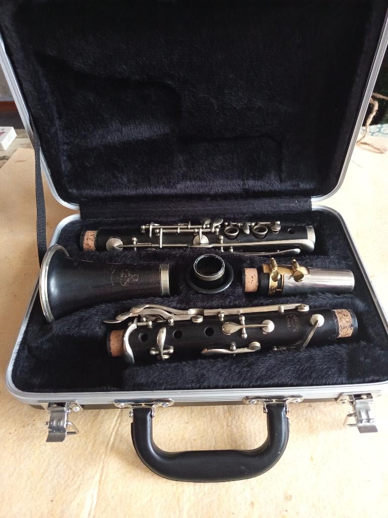 Clarinette en Sib, Clarinette en si bémol, Enlèvement ou Envoi, Comme neuf, Avec valise