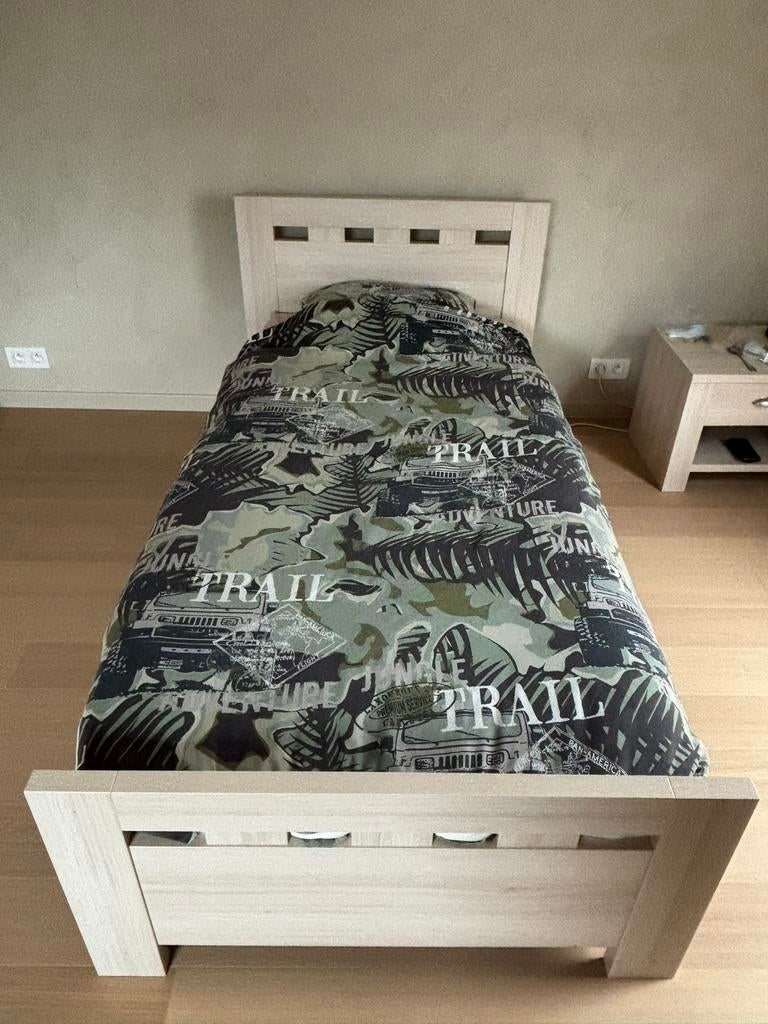 Eenpersoonsbed, Ophalen, Zo goed als nieuw, Eenpersoons