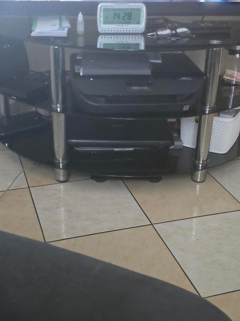 Meuble tv, Enlèvement