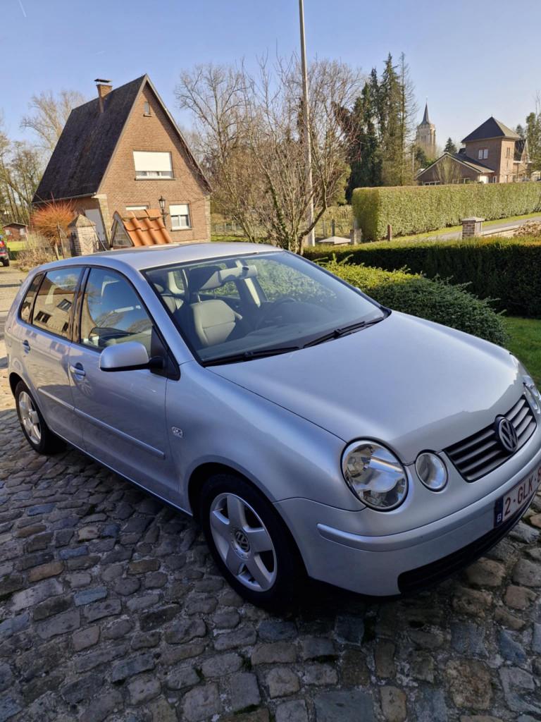 Volkswagen Polo 1.2 Essence — 130 000 km — Inspection 3/2027, Autos, Argent ou Gris, Achat, Boîte manuelle, Cruise Control
