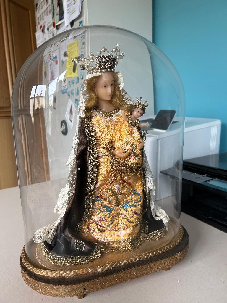 Onze Lieve Vrouw onder koepel, Antiek en Kunst, Ophalen