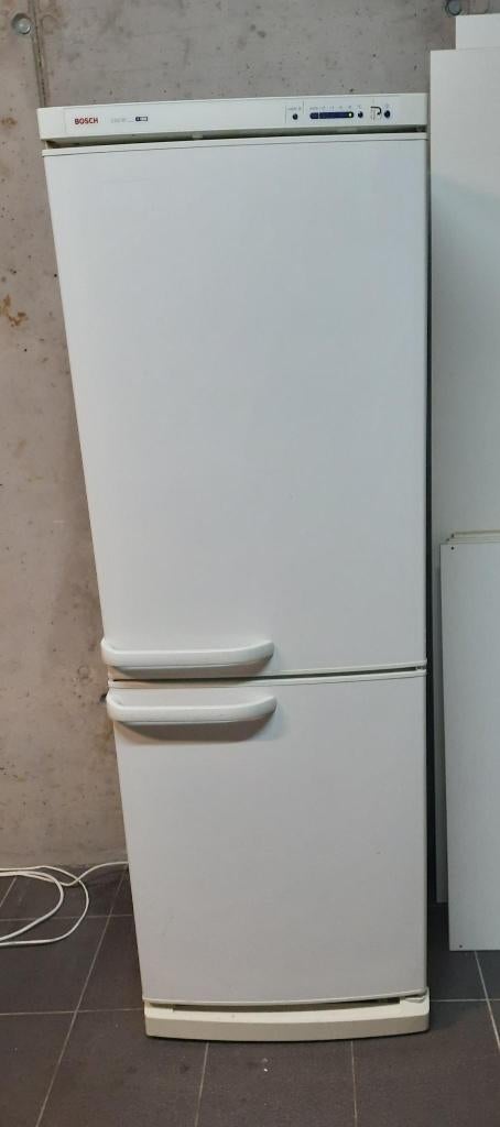 Frigo congélateur Bosch, Electroménager, Réfrigérateurs & Frigos, 160 cm ou plus, Comme neuf, Enlèvement, 200 litres ou plus