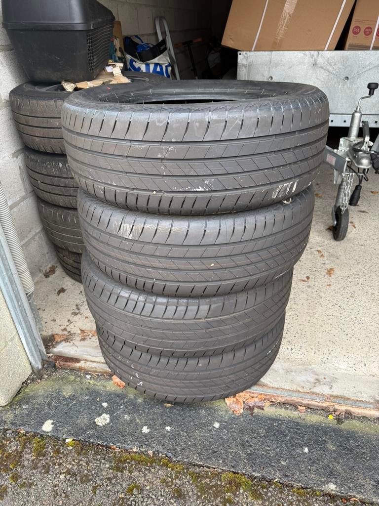 Pneus Bridgestone, Enlèvement, Comme neuf