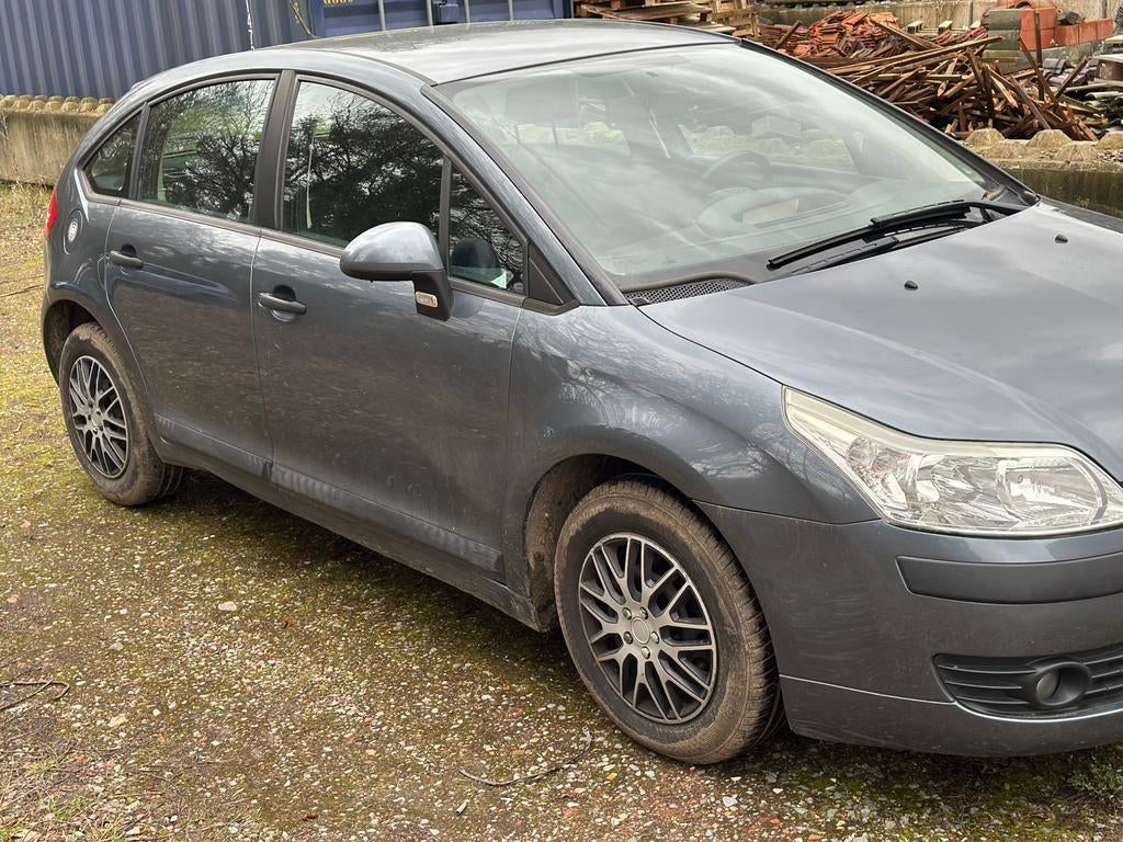 Citroën c4 essence prête d’immatriculation 2008, Auto's, 5 deurs, Particulier, Euro 4, Zilver of Grijs
