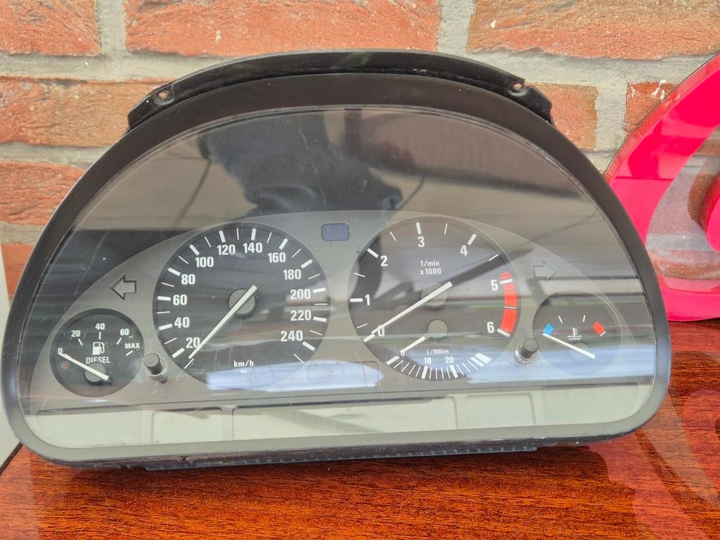 Oude BMW-snelheidsmeter, Auto's, BMW, Particulier, Te koop