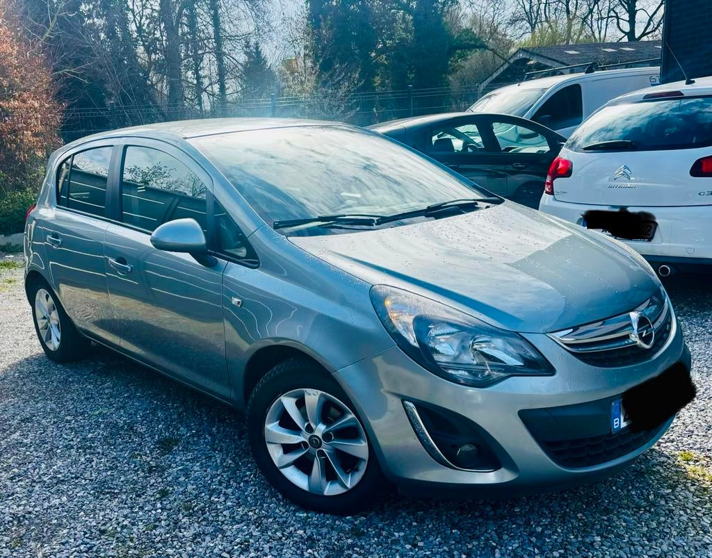 Opel corsa 1.2 essence 2014, Auto's, Opel, Euro 5, 63 kW, 4 cilinders, 5 deurs