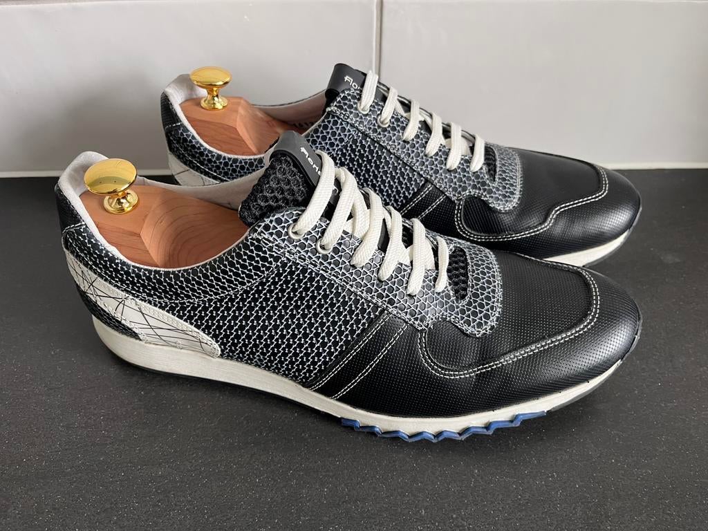 Floris van Bommel sneakers maat 9 / 43 weinig gedragen, Vêtements | Hommes, Chaussures, Enlèvement ou Envoi, Comme neuf, Bleu