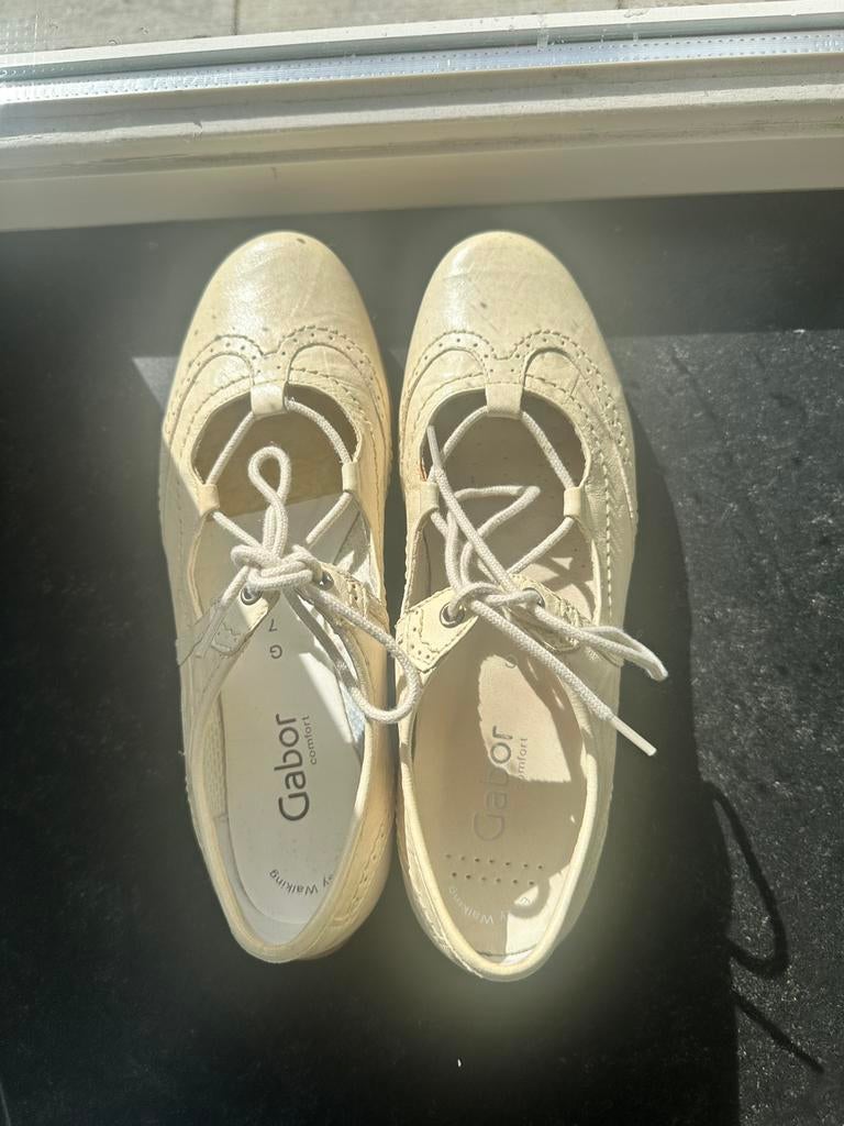 Chaussures plates Gabor crème pour femmes 7 (EU40.5), Beige, Enlèvement, Porté, Sabots