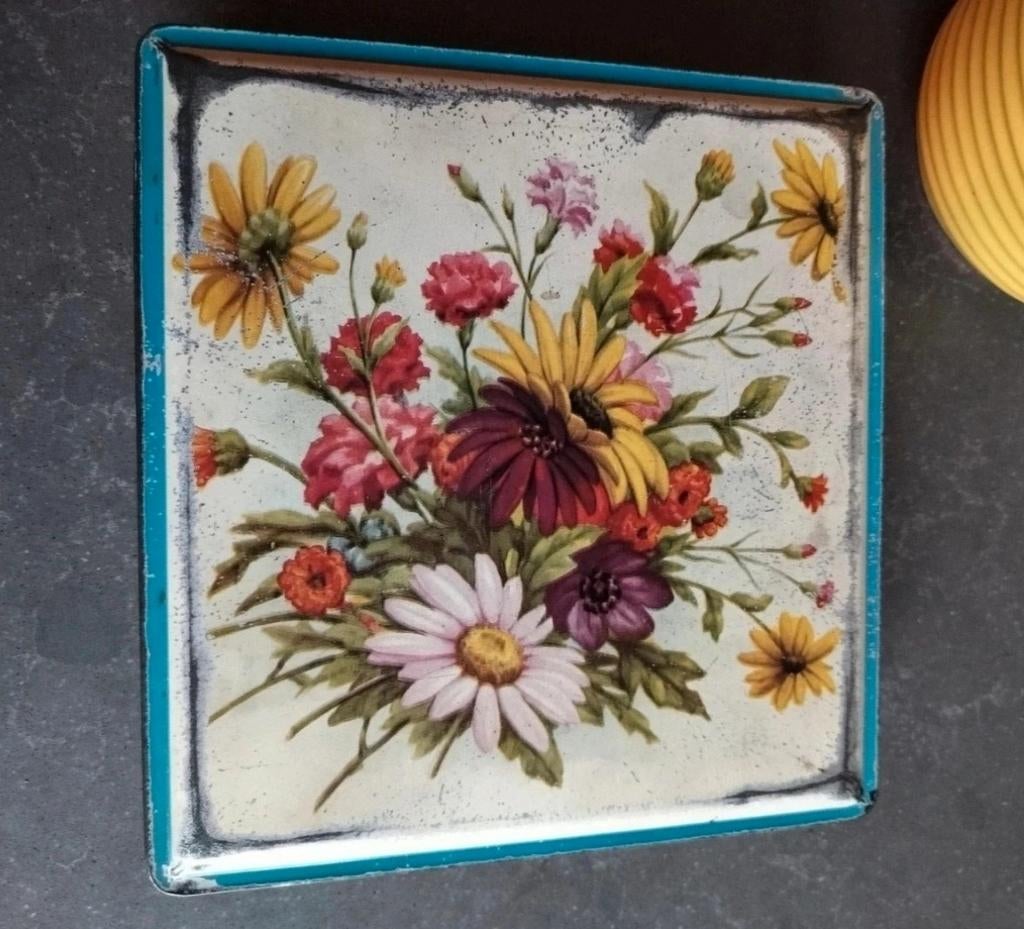 Oude blikken doos Delacre, Enlèvement ou Envoi