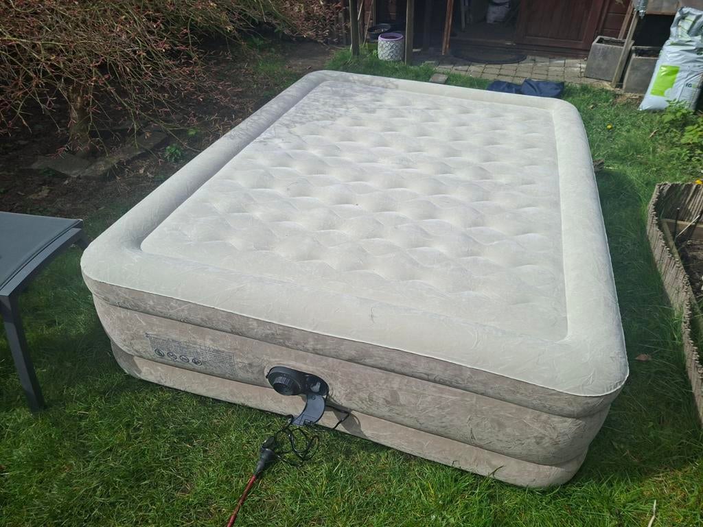 Oplaasbare luchtmatras Intex elektrisch, Caravans en Kamperen, Luchtbedden, Ophalen