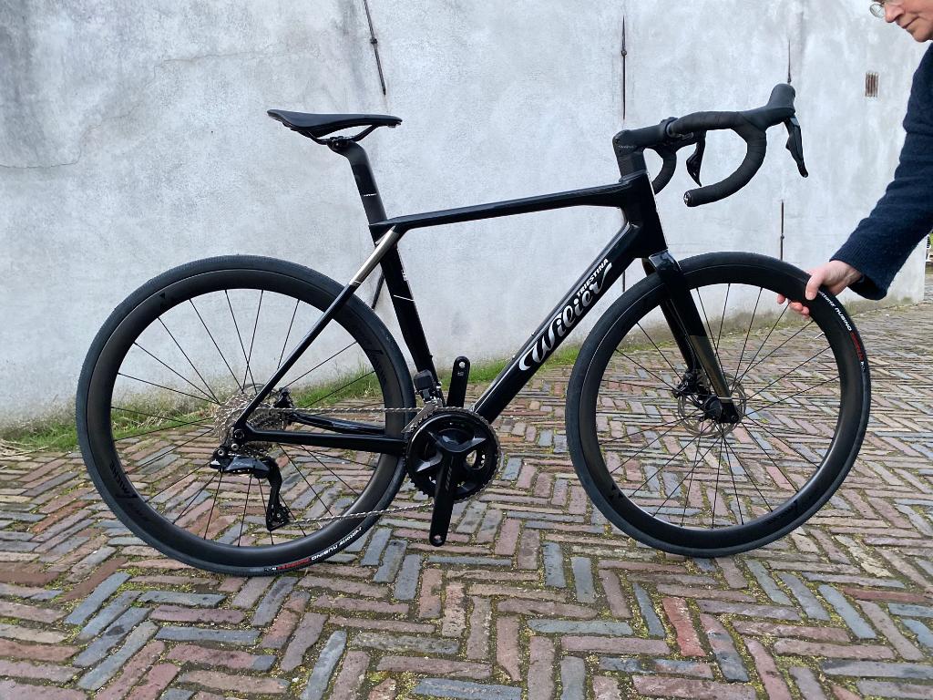 Nouveau Wilier Grandturismo SL Di2 2x12-sp de 5600 pour 3900, Vélos & Vélomoteurs, Neuf, Autres marques, Enlèvement, 53 à 57 cm