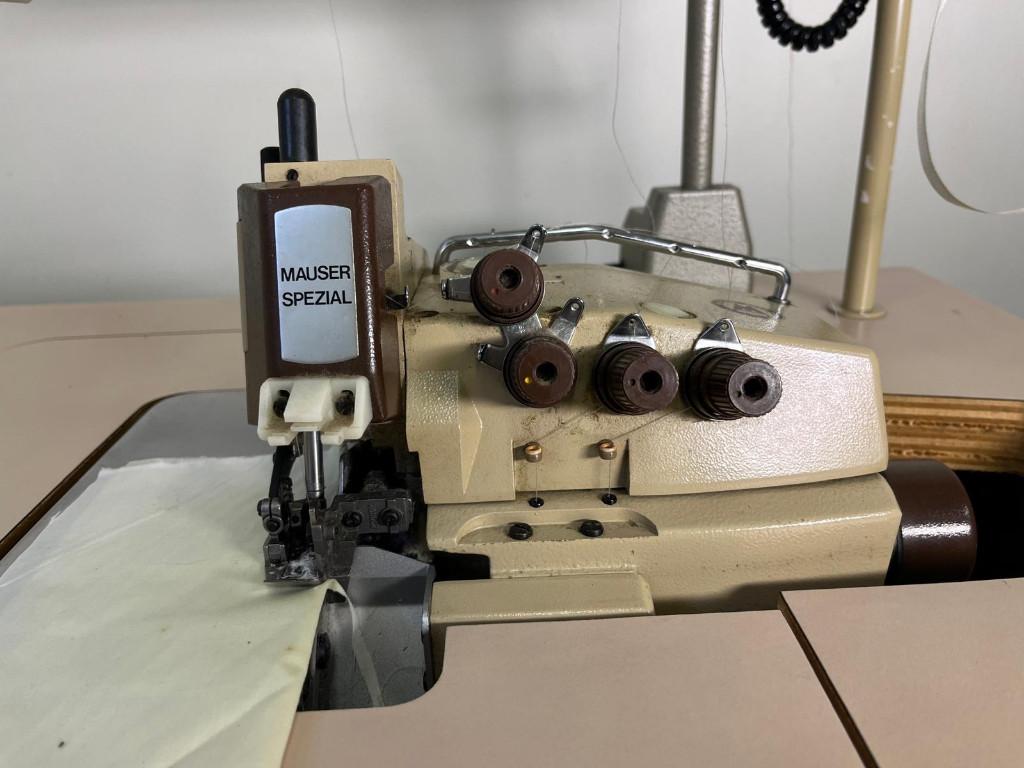 industriële overlock naaimachine, Hobby & Loisirs créatifs, Machines à coudre & Accessoires, Utilisé, Surjeteuse, Pfaff, Industrie