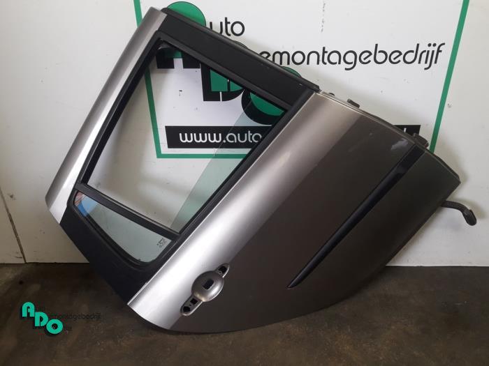 Portier 4Deurs rechts-achter van een Renault Clio (Clio 3 06, Gebruikt, -, -, Ophalen of Verzenden