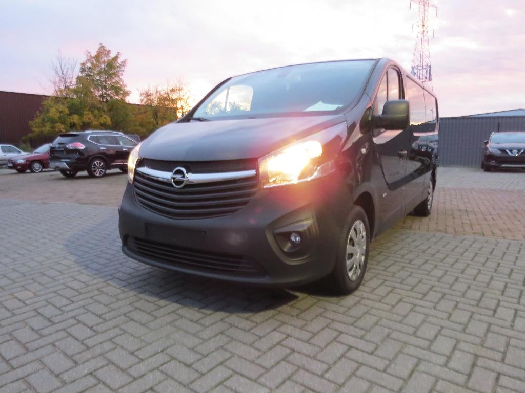 Opel Vivaro 1.6 D (CDTI) L2H1, Auto's, Bestelwagens en Lichte vracht, Voorwielaandrijving, Stof, 174 g/km, Euro 6