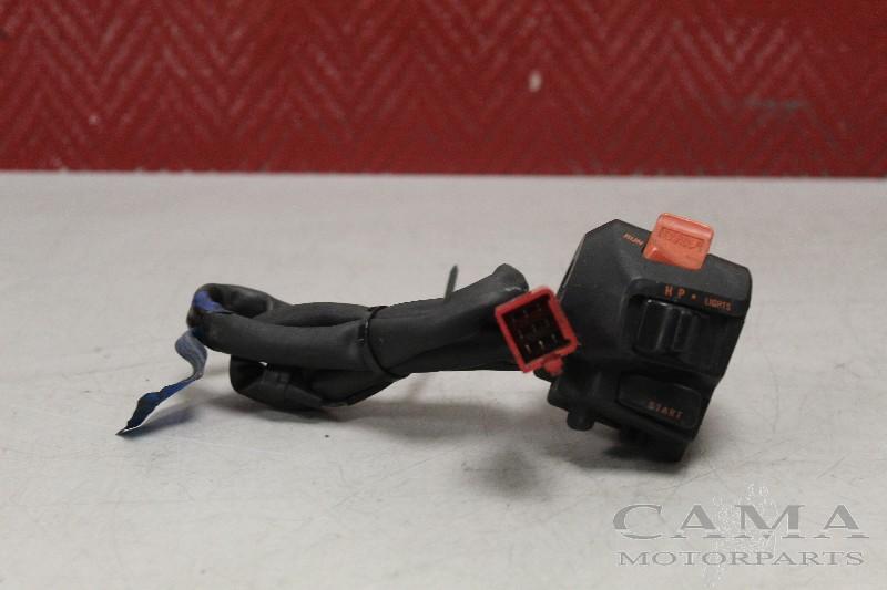 STUURSCHAKELAAR LINKS VFR 750 F 1990-1993 (VFR750F RC36), Motoren, Dhr. S. di Majo, Gebruikt, Info@cama-motorparts.nl, P.J. Troelstraweg 8 8
3144 CX  MAASSLUIS, NL