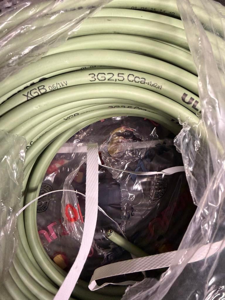 XVB 3G2,5 CCA = 120 euros/100 m, Bricolage & Construction, Électricité & Câbles, Neuf, Enlèvement