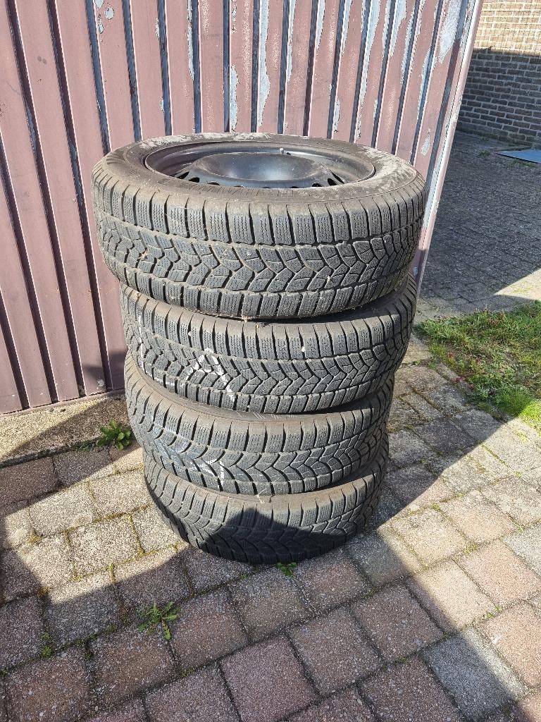 4 winterbanden stalen velgen, Auto-onderdelen, Banden en Velgen, Ophalen, Gebruikt, Velg(en), 16 inch
