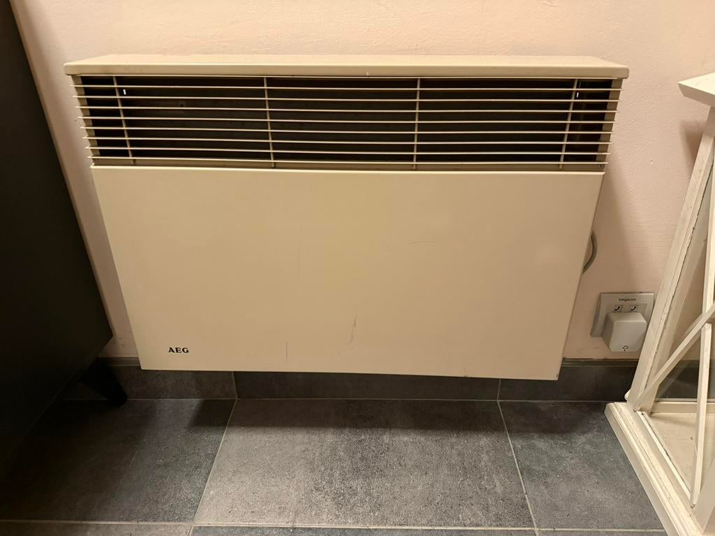 Accumulatie AEG, Doe-het-zelf en Bouw, Ophalen, Zo goed als nieuw