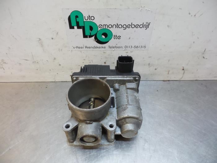 Boîtier accélérateur d'un Nissan Almera Tino, -, 3 mois de garantie, Utilisé, -