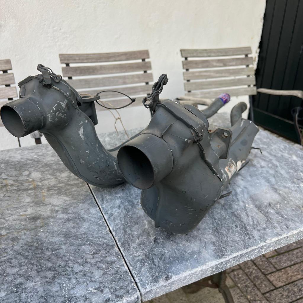 Paire d'échangeurs de chaleur VW T25 T3 NOS 79-82 1600CC, Envoi, Comme neuf