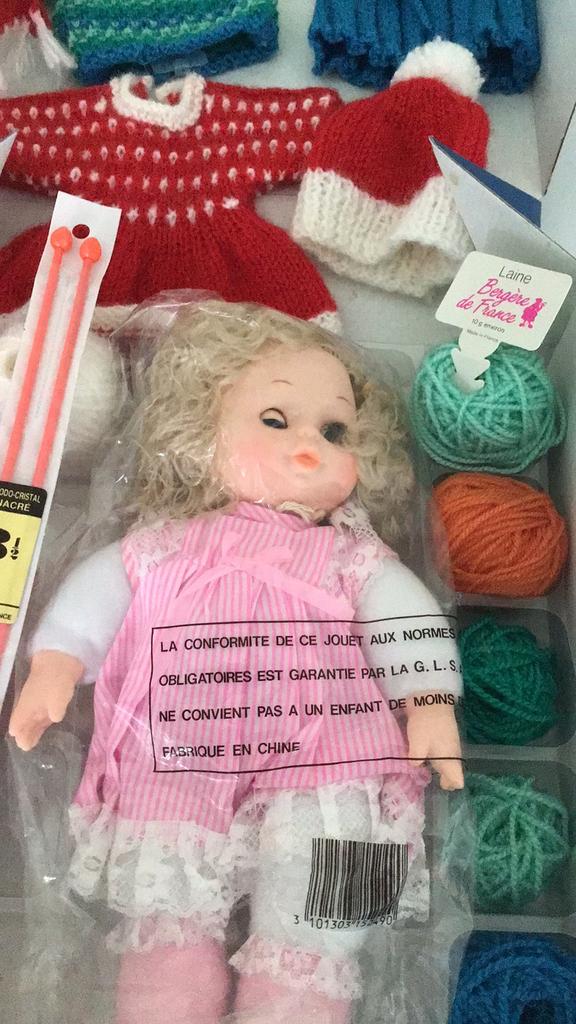 Speelgoed. Pop in doos. Bergere de France., Hobby en Vrije tijd, Breien en Haken, Ophalen of Verzenden, Zo goed als nieuw, Breien