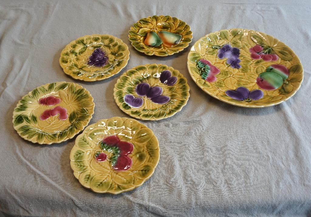 Assiettes à dessert et plat - barbotine de Sarreguemines, Antiquités & Art, Antiquités | Céramique & Poterie, Enlèvement