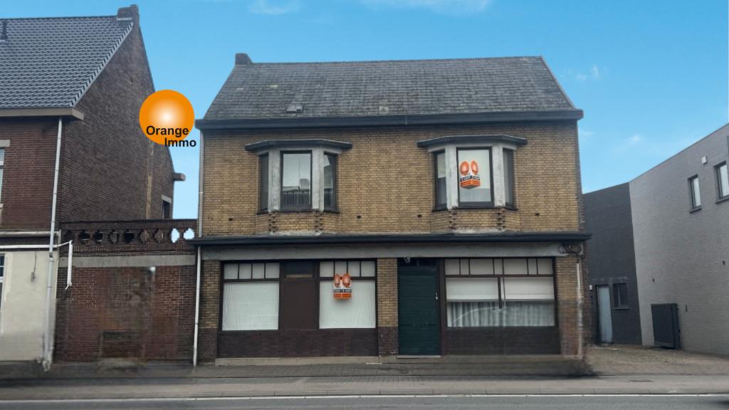 Gezellig, ruim woonhuis met tuin en 2 garages in Rekem., Maasmechelen, 289 m², 4 pièces, 200 à 500 m²