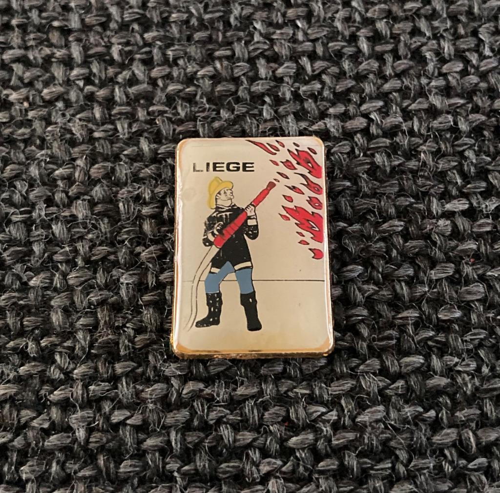 PIN - SAPEURS - POMPIERS - LIÈGE - BRANDWEER - LUIK, Collections, Broches, Pins & Badges, Envoi, Utilisé, Ville ou Campagne, Insigne ou Pin's