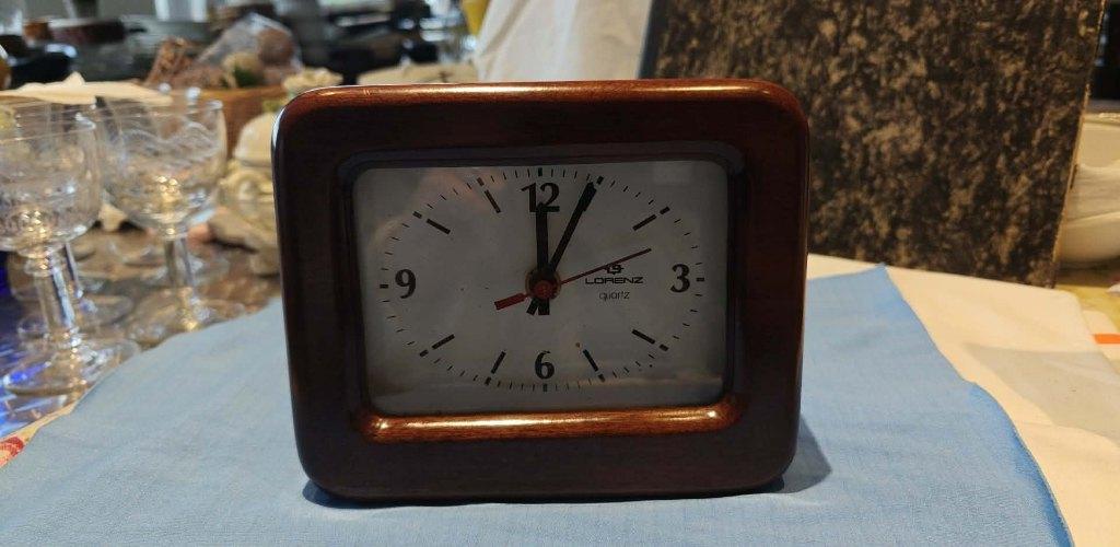 tafelklok Lorenz quartz vintage houten kader, Ophalen of Verzenden