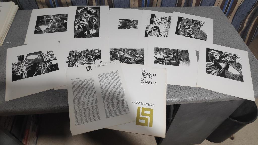 De bladen voor de grafiek Yvone Coeck, Ophalen of Verzenden