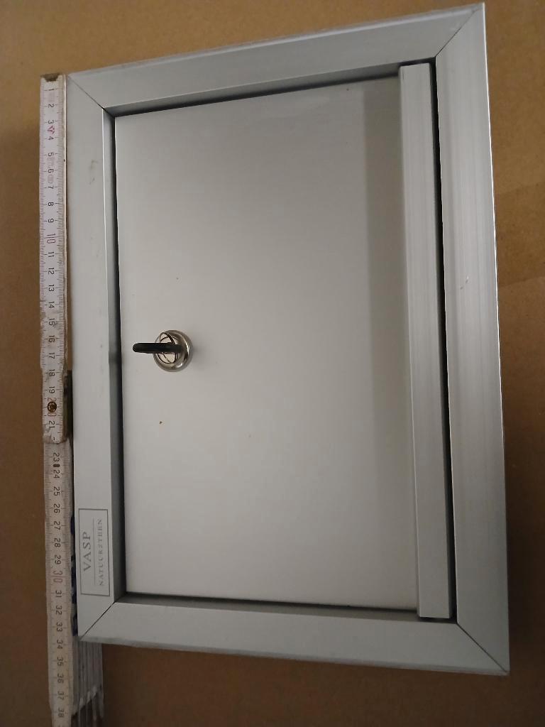 Boite aux lettres, Tuin en Terras, Brievenbussen, Ophalen, Brievenbusklep, Aluminium, Zo goed als nieuw