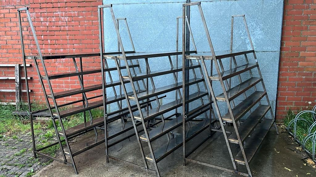 verrijdbare metalen rolsteiger, lengte trap, Doe-het-zelf en Bouw, Ladders en Trappen, Ophalen, Gebruikt, Trap, Minder dan 2 meter