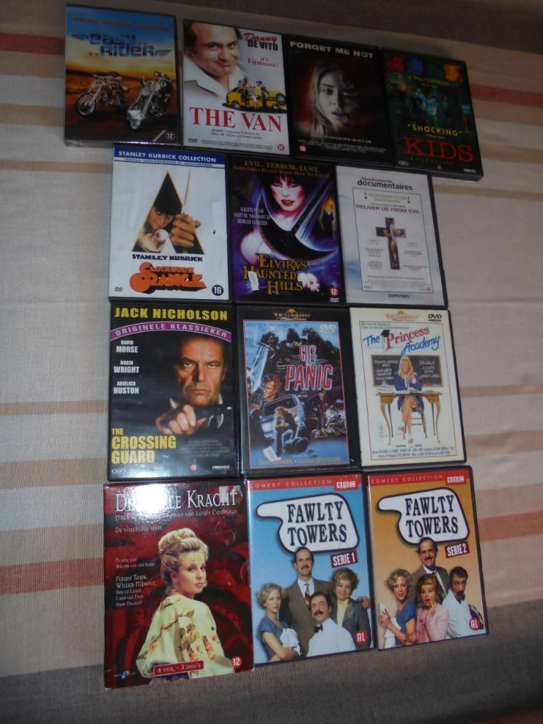 verschillende dvd s films en series, Cd's en Dvd's, Ophalen of Verzenden, Zo goed als nieuw, Overige genres, Boxset
