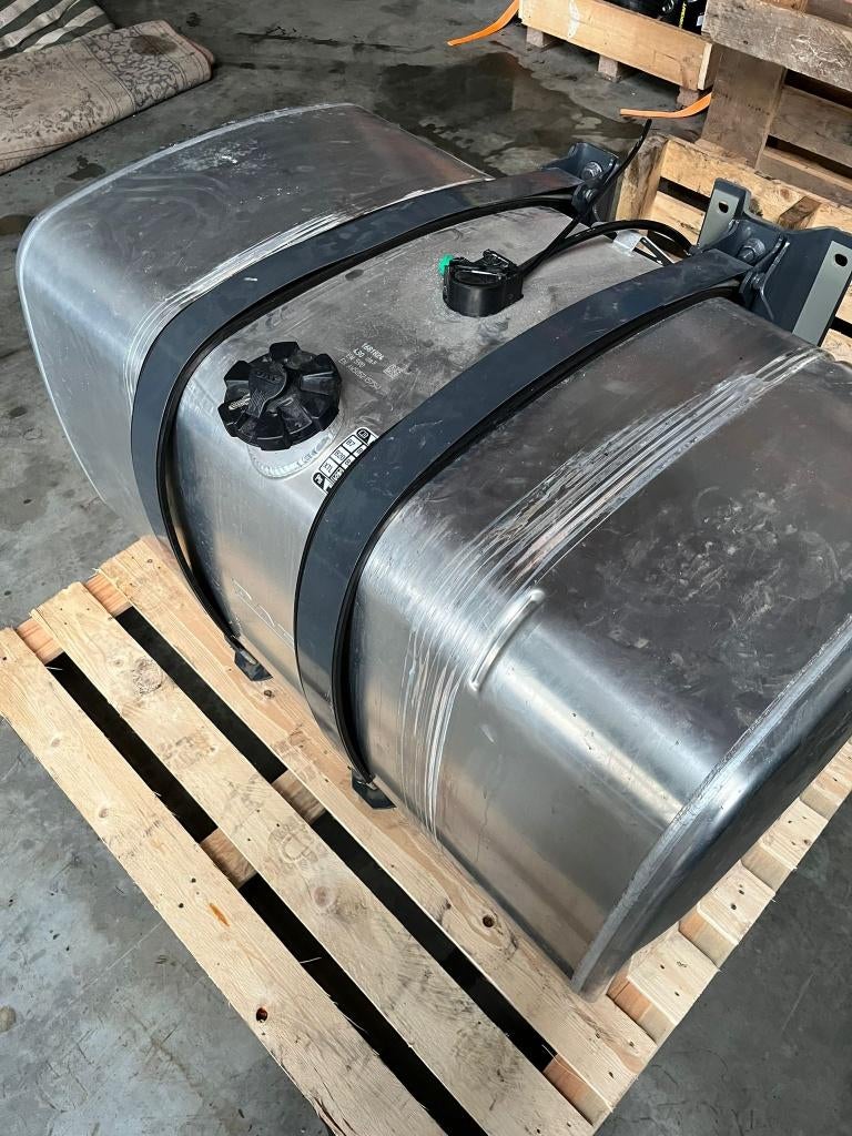 nieuwe mazouttank DAF 430 liter, nog niet gebruikt, Ophalen