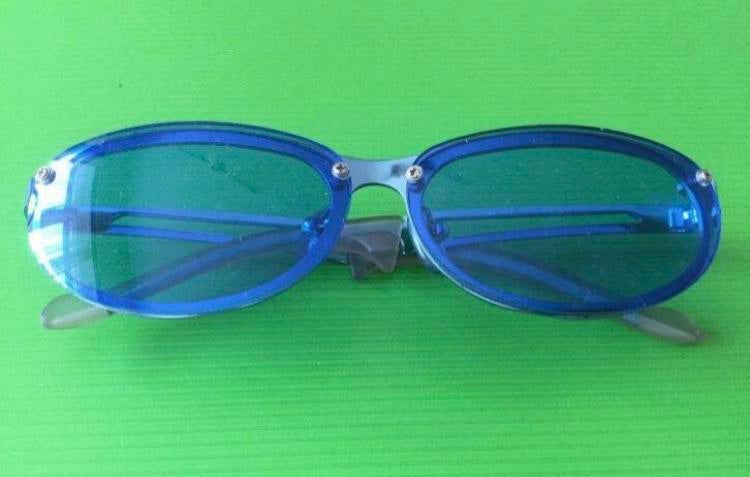 Lunettes de soleil  modèle rétro pour enfant