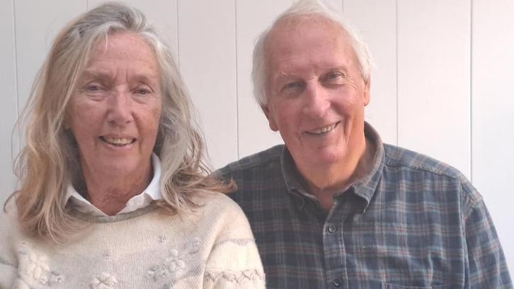 Kattenoppas en hondenoppas gratis, Ophalen of Verzenden